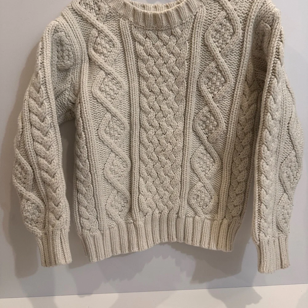 GAP Ivory Cable Knit Sweater - Picture 1 of 4